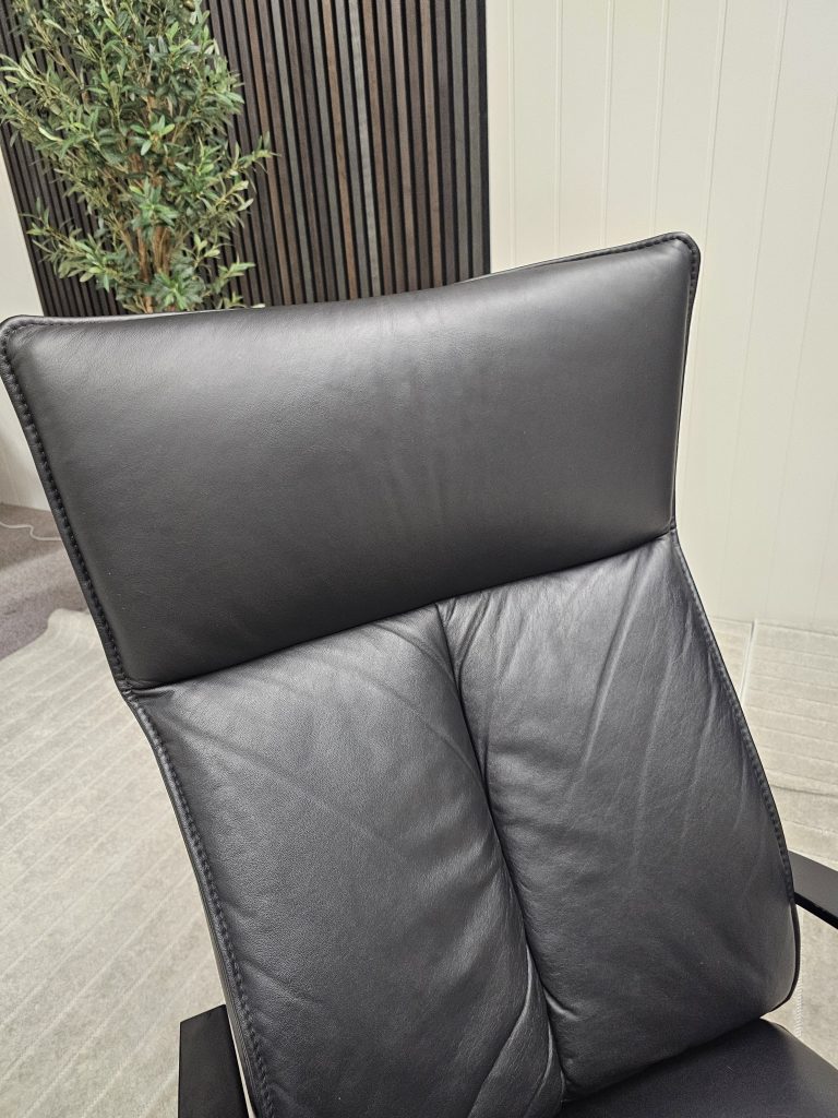 IMG Codi lenestol med integrert fothviler